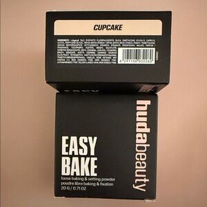 HUDA BEAUTY Easy Bake Loose Setting Powder - Cupcake
